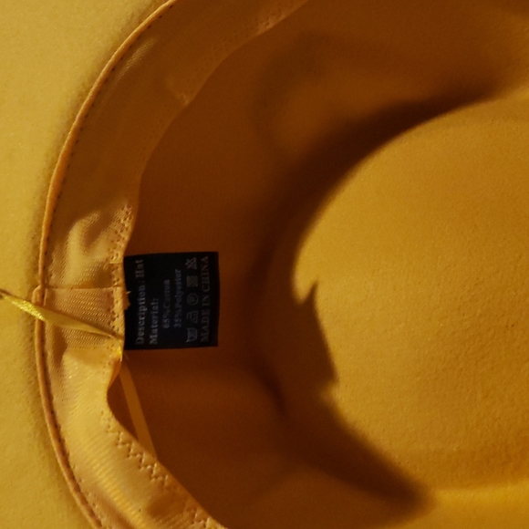 Hat - Picture 3 of 3